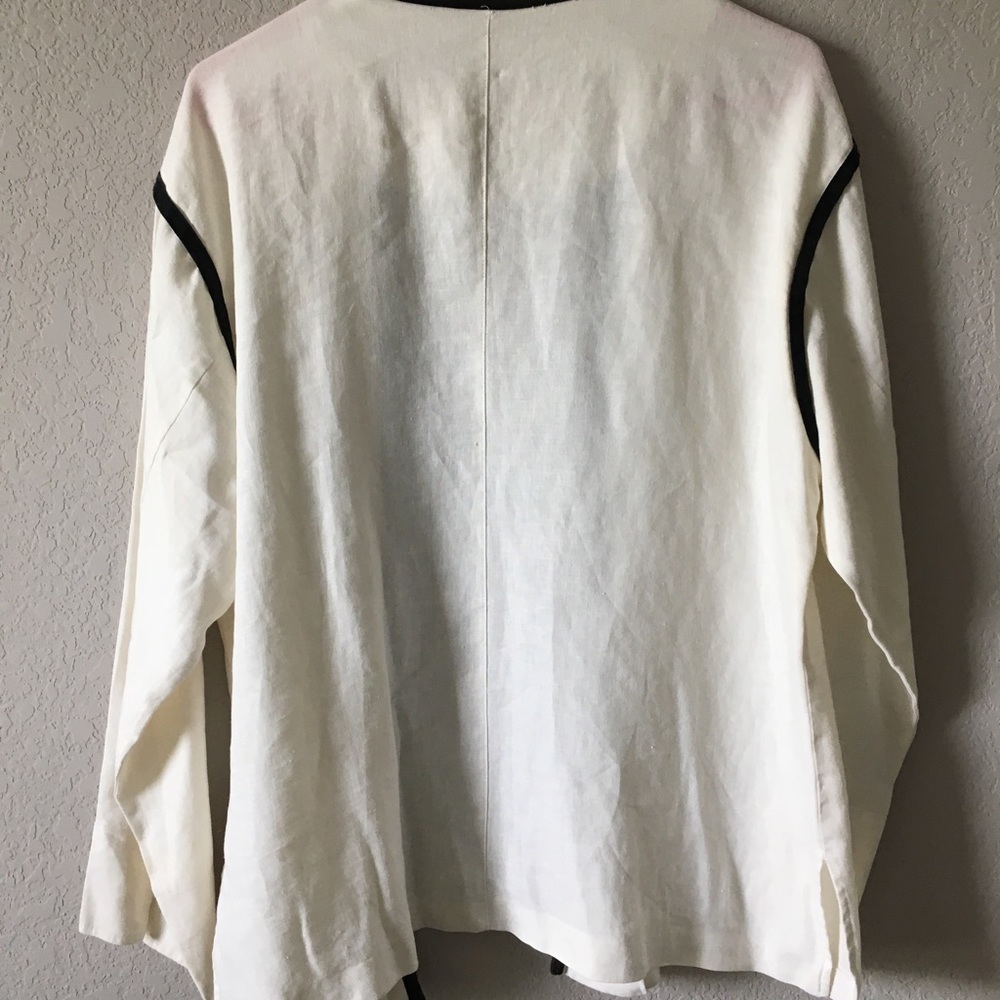 Lightweight linen jacket - Picture 4 of 4